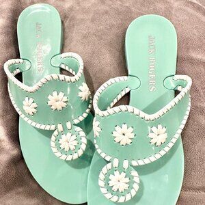 Iconic Jack Rogers Sandals in Seafoam Green -- Size 6 -- Barely Worn Condition